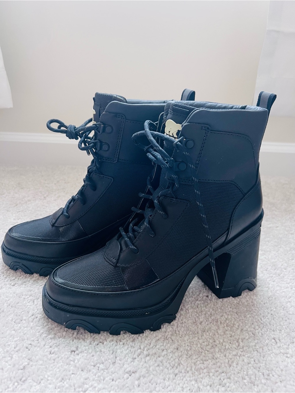 Sorel Brex Black Lace-Up Chunky Heel Combat Boots women’s 7